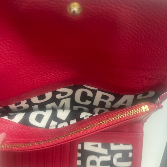COPY - Marc Jacobs Red Wallet. - Picture 4 of 8